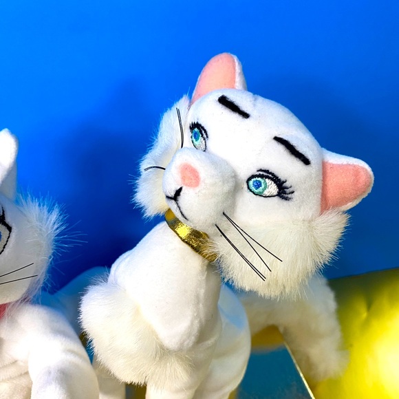 DISNEY STORE NWT VTG 90s ARISTOCATS COLLECTIBLE MARIE & DUCHESS BEAN BAG PLUSH - Picture 8 of 14